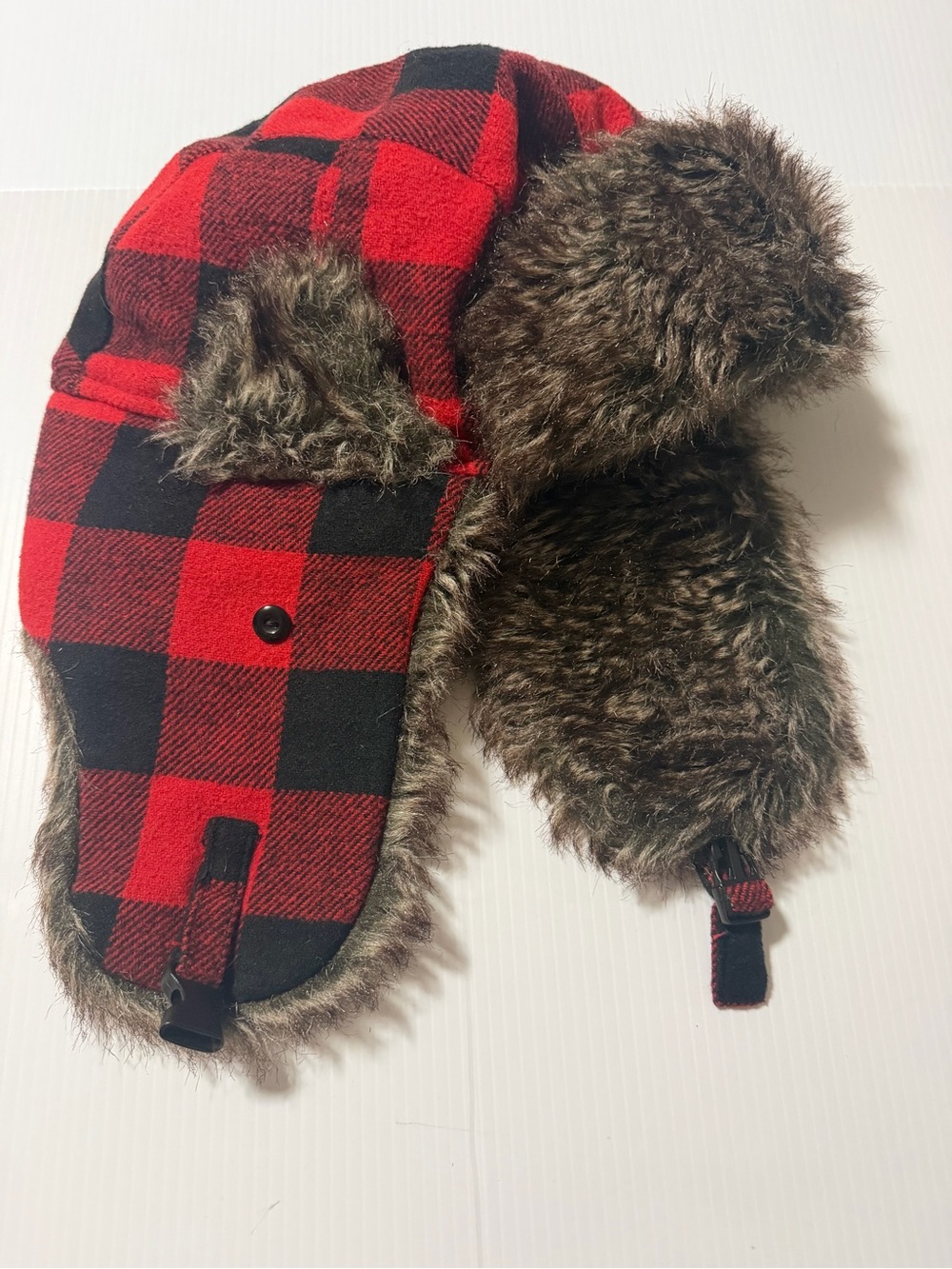 Earth Ragz Red Black Buffalo Plaid Faux Fur Trapper Hat Wool Blend